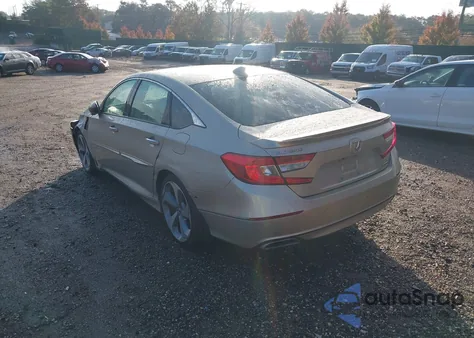 2018 Honda Accord Touring z USA, uszkodzony, nr VIN NY77581